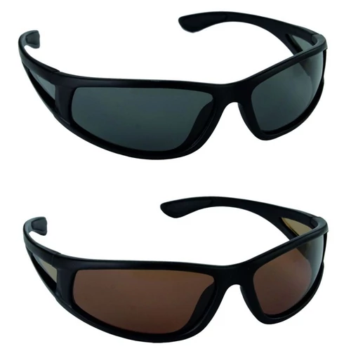 CARP ZOOM NAPSZEMÜVEG TELJES KERETTEL, BARNA LENCSÉVEL