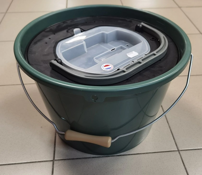 CSALIHALAS VÖDÖR LEVEGŐZTETŐVEL 18L